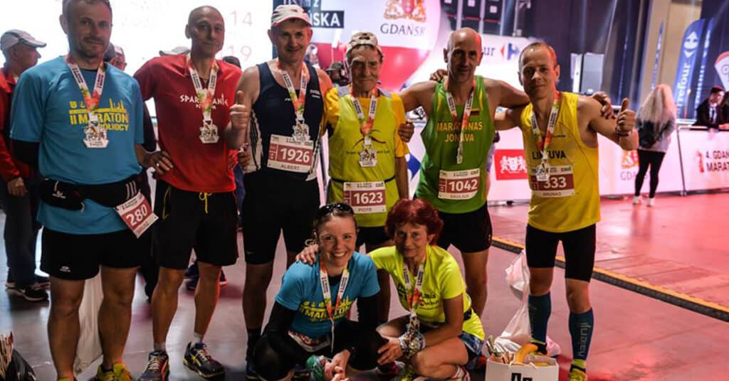 Maratończycy z medalami Modern Forms, 4 Gdańsk Maraton
