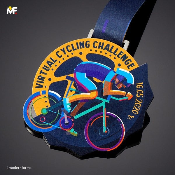 Medal rowerowy z kolorowym kolarzem